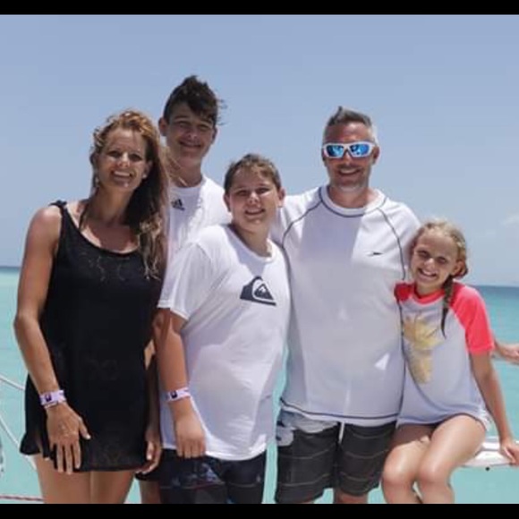 Meet your Posher, Christy - Picture 3 of 3